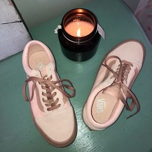 Light blush two-toned vans—
